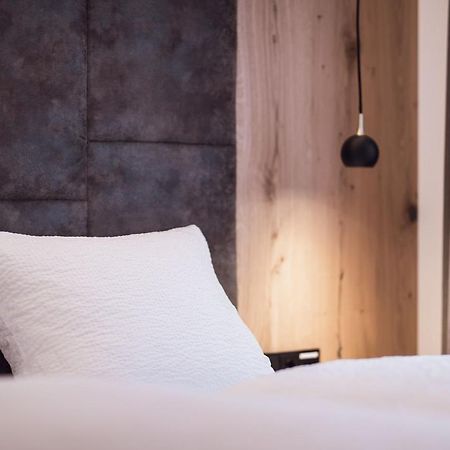 Rouda Luxury Retreat Am Kronplatz ヴァルダーオラ エクステリア 写真